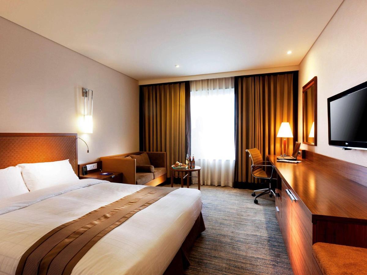 Novotel Ambassador Doksan Seoul Exterior photo